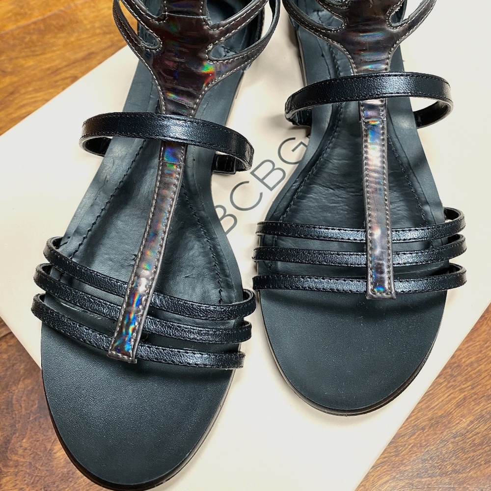 BCBGeneration SANDALS